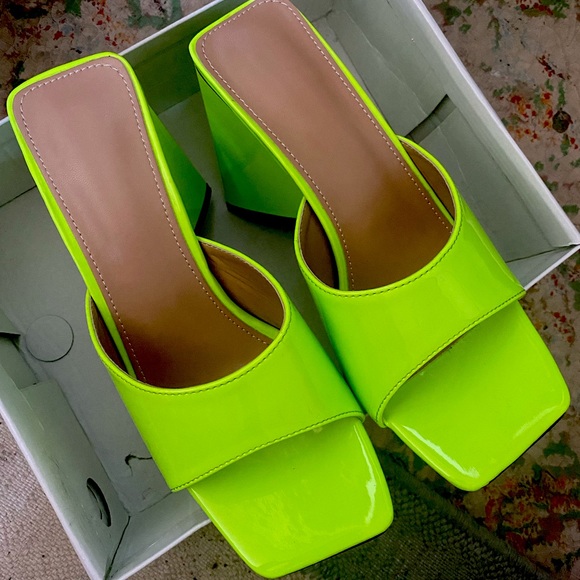 Block Heels - Picture 2 of 3